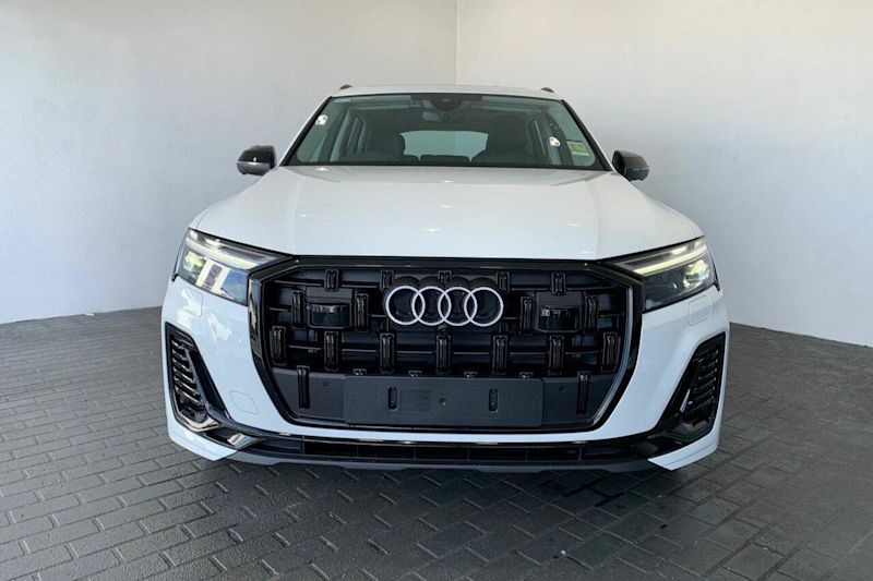 2024 Audi Q7 4M MY25 45 TFSI Tiptronic quattro Carrara White (0q0q) 8 Speed Sports Automatic Wagon62935683450115111