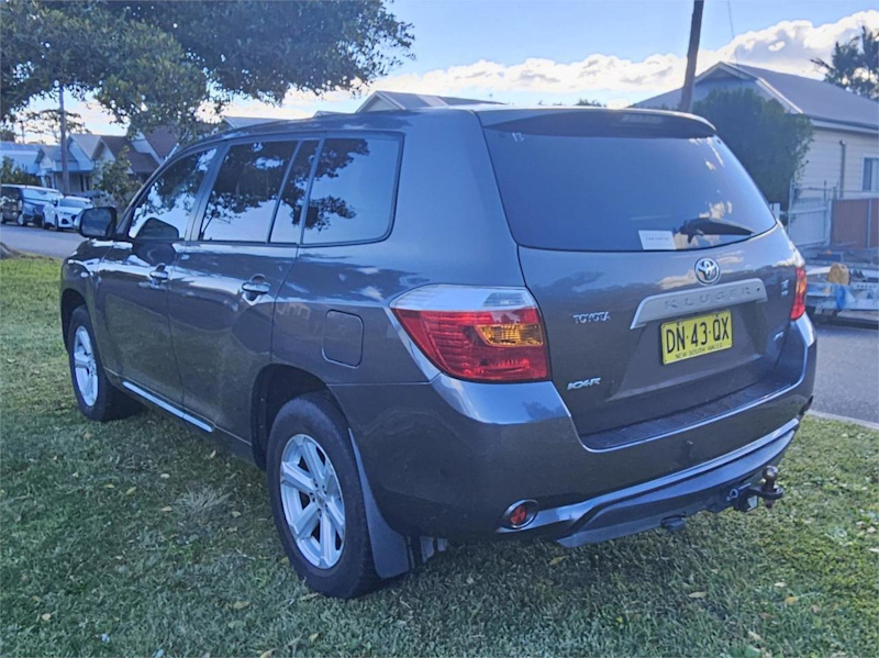 2010 Toyota Kluger GSU45R KX-R (4x4) 7 Seat Grey 5 Speed Automatic Wagon62882721226881112