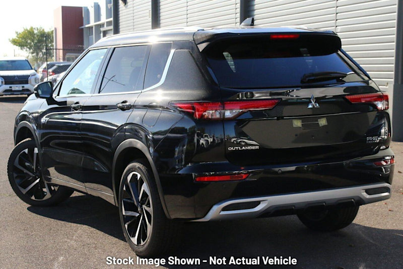 2024 Mitsubishi Outlander ZM PHEV Exceed Black Automatic SUV62933711133827111