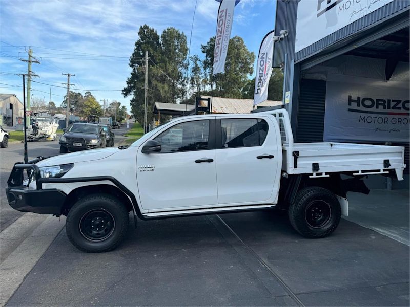 2018 Toyota Hilux GUN126R MY19 SR (4x4) White 6 Speed Automatic Double Cab Chassis62882737662722113