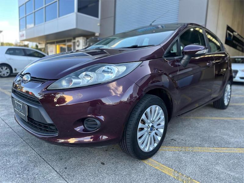 2010 Ford Fiesta WT LX Purple 6 Speed Automatic Hatchback62934699755011112