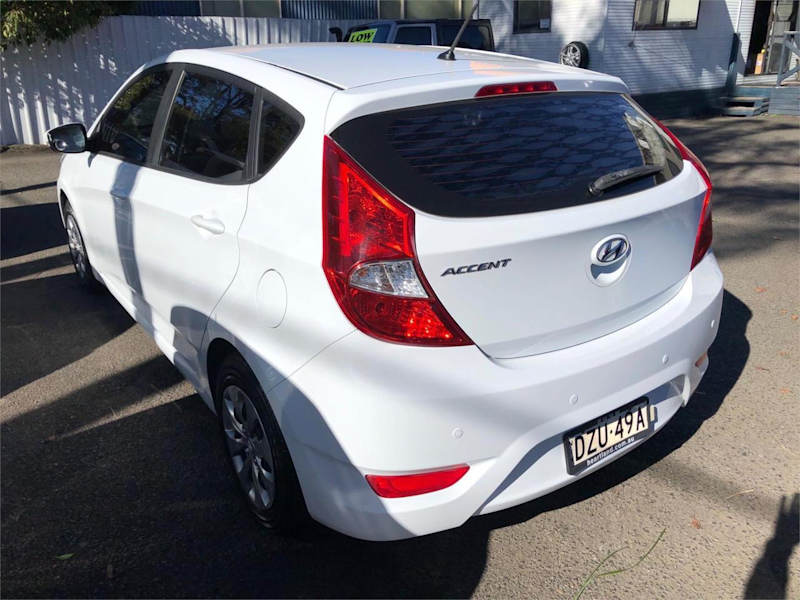 2017 Hyundai Accent RB4 MY17 Active White 6 Speed Constant Variable Hatchback62882766476290112