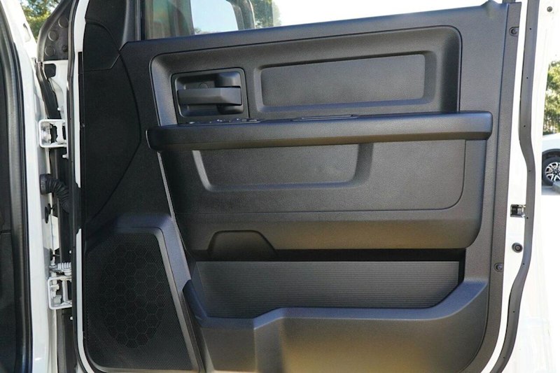 2023 Ram 1500 DS MY23 Express Crew Cab SWB White 8 Speed Automatic Utility62934700462721114
