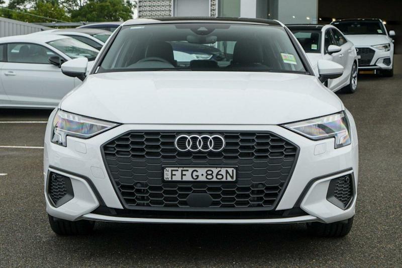 2024 Audi A3 8Y GY MY24 35 TFSI S Tronic White 7 Speed Sports Automatic Dual Clutch Sedan62937626015617113