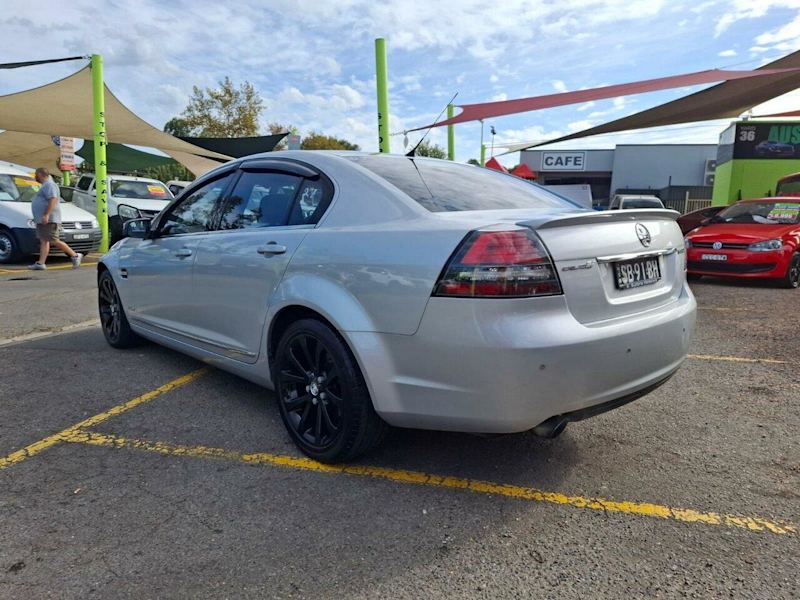 2010 Holden Calais VE MY10 V Silver, Chrome 6 Speed Sports Automatic Sedan62934697669505114