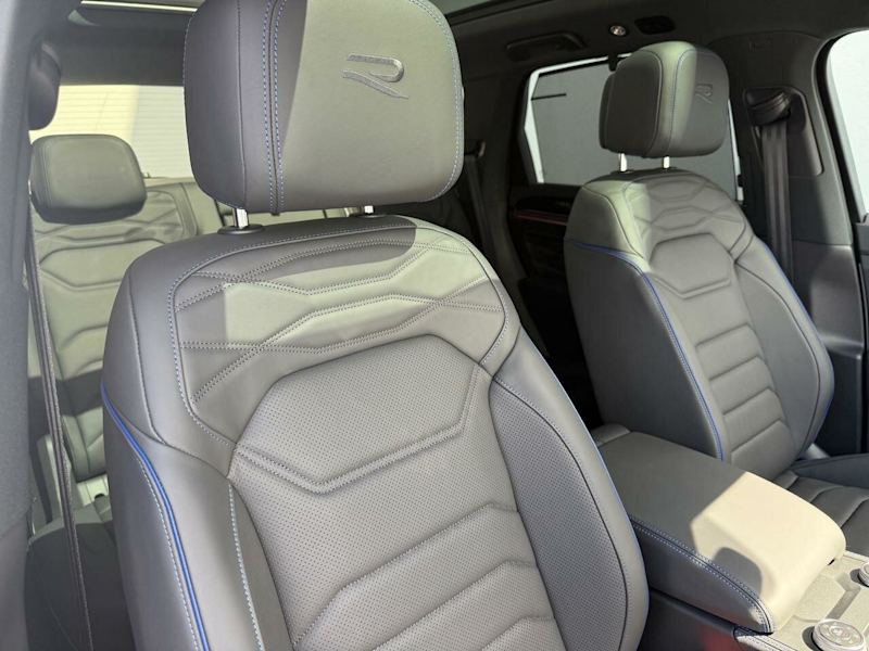 2024 Volkswagen Touareg RC MY25 R Tiptronic 4MOTION Black Metallic 8 Speed Sports Automatic Wagon62882766164865114