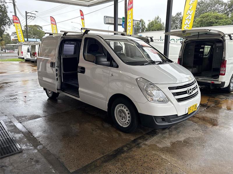 2015 Hyundai iLOAD TQ Series 2 (TQ3) White 5 Speed Automatic Van62934706125441114