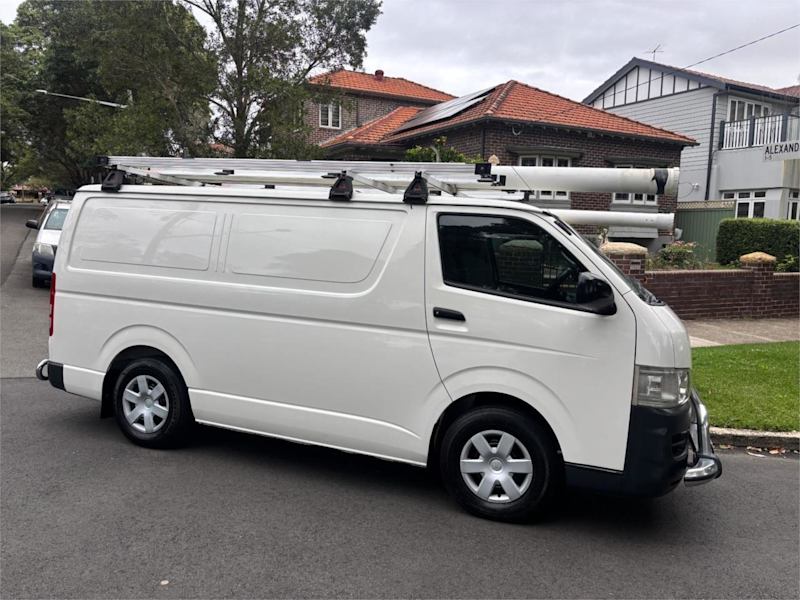 2009 Toyota HiAce White62933705942785113