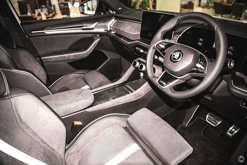 2025 Skoda Kodiaq PS MY25 140TSI DSG Sportline White 7 Speed Sports Automatic Dual Clutch Wagon62933712759554114
