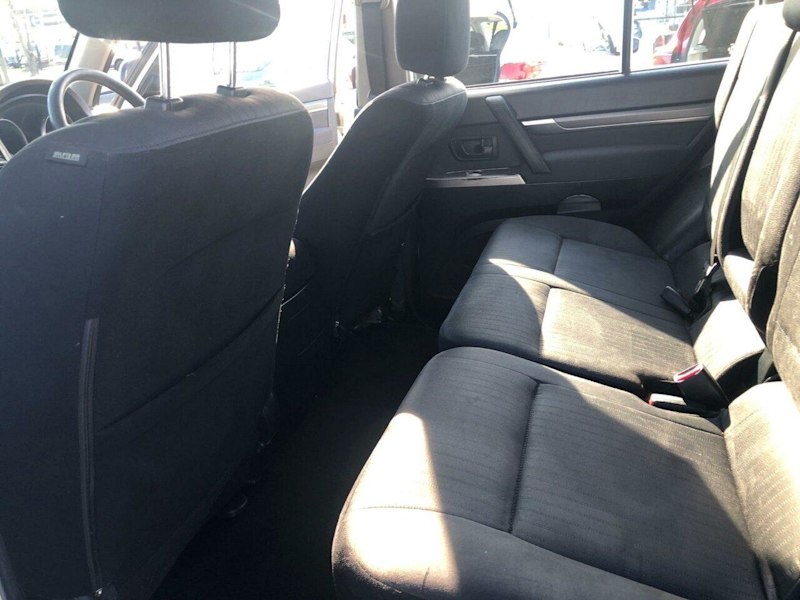 2011 Mitsubishi Pajero NW VR-X Wagon 5st 5dr Spts Auto 5sp 4x4 3.2DT [MY12]62935689771778111