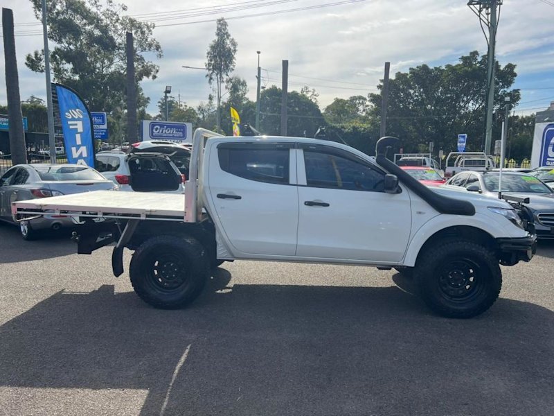 2018 MITSUBISHI TRITON GLX 4X4 TURBO DIESEL DUAL CAB, MANUAL, LOW KMS , LOG BOOKS, MANY EXTRAS, WARR62935692635522112