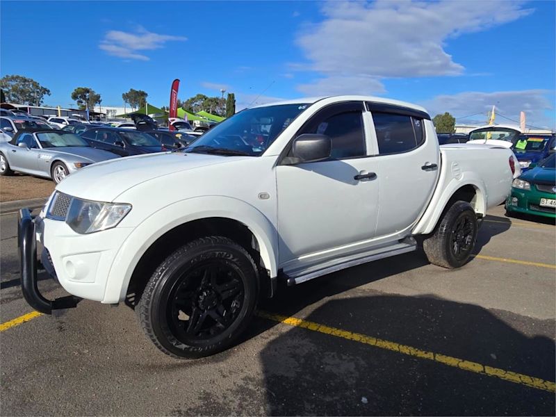 2013 Mitsubishi Triton MN MY13 GL-R (4x4) White 4 Speed Automatic Double Cab Utility62935690071683113