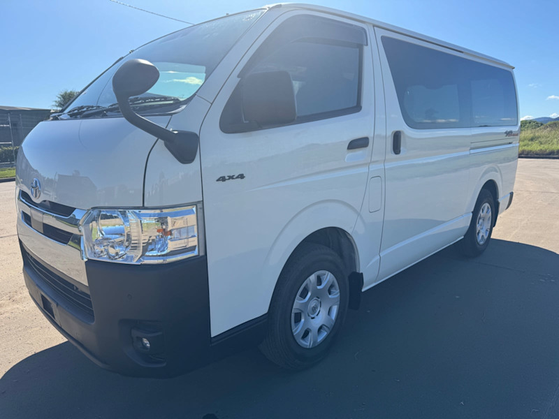 2022 TOYOTA 4WD HIACE LWB 4X4, diesel, auto62936659707523113