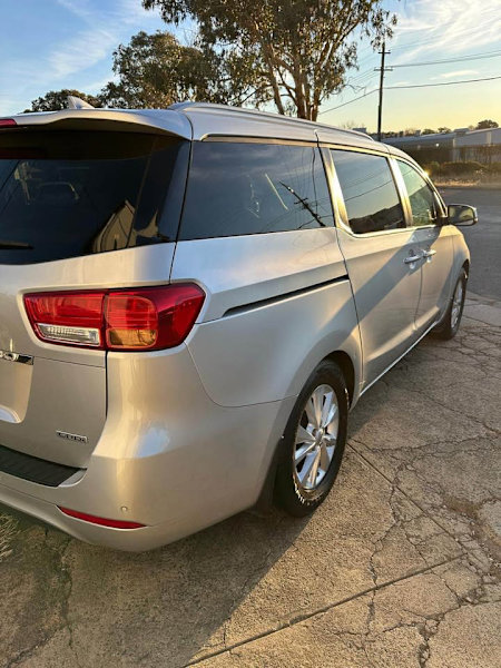2015 KIA CARNIVAL Si62936657208833113