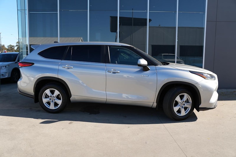 2022 Toyota Kluger Silver Storm Wagon62932713139459112