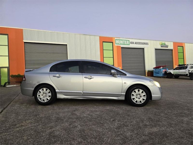 2006 Honda Civic 8th Gen VTi Silver 5 Speed Automatic Sedan62882773578498111