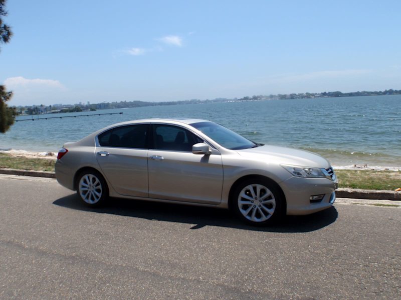 2013 HONDA ACCORD VTi-L62882772265218113