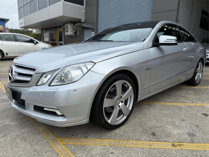 2009 Mercedes-Benz E250 207 CGI Elegance Silver 5 Speed Automatic Coupe62886406517378112