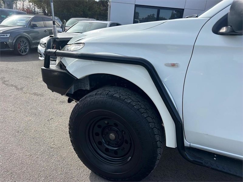 2016 Mitsubishi Triton MQ MY16 GLX Double Cab White 5 Speed Sports Automatic Utility62934700168450113