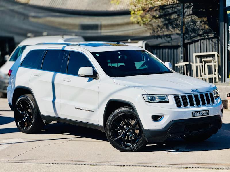2015 JEEP GRAND CHEROKEE LAREDO (4x2)62932714809219111