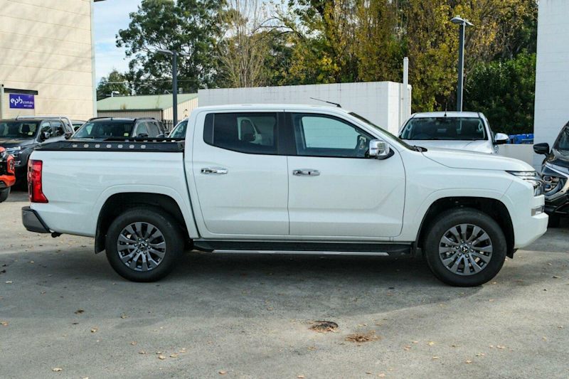 2023 Mitsubishi Triton MV MY24 GLS Pick-up Double Cab 4x4 White 6 Speed Sports Automatic Utility62934707583617114