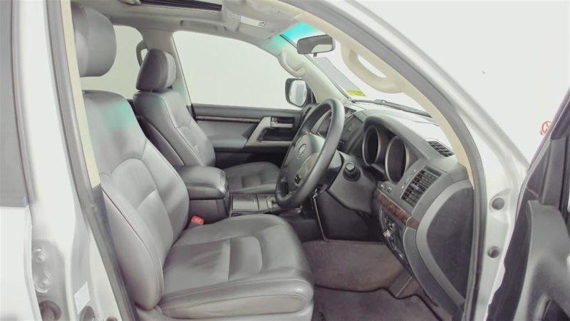 2010 Toyota Landcruiser VDJ200R VX (4x4) Silver 6 Speed Automatic Wagon62934705924609114