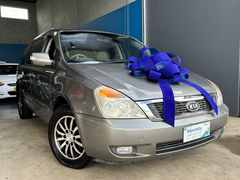 2010 Kia Grand Carnival SLi VQ MY11 Grey 5 Speed Automatic Wagon62935693726209113