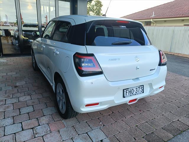 2024 Suzuki Swift Hybrid Plus White Automatic Hatchback62937625468546114