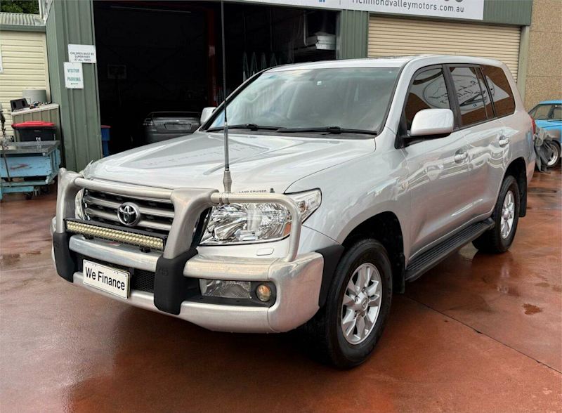 2008 Toyota Landcruiser VDJ200R Sahara (4x4) Silver 6 Speed Automatic Wagon62933712528385114