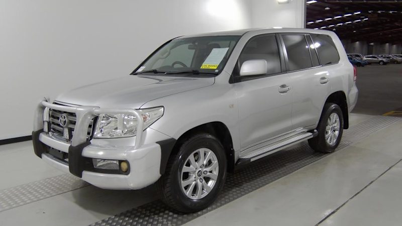 2010 Toyota Landcruiser VDJ200R VX (4x4) Silver 6 Speed Automatic Wagon62934705924609113