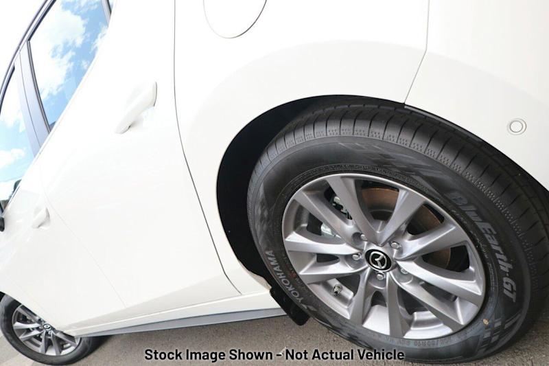 2025 Mazda 3 BP2H7A G20 SKYACTIV-Drive Pure Snowflake White Pearl 6 Speed Sports Automatic Hatchback62937626040321113