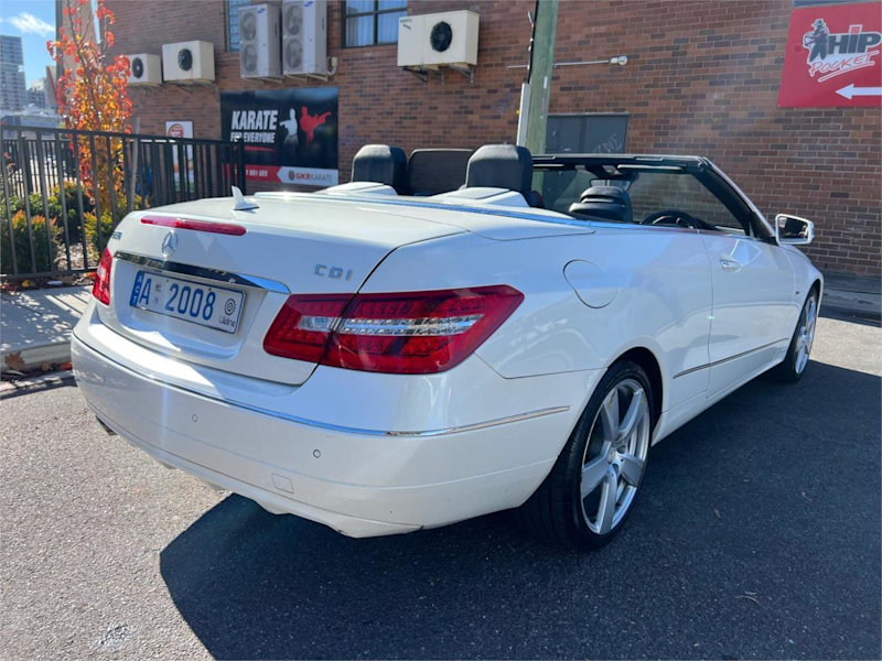 2011 Mercedes-Benz E-Class A207 E250 CDI BlueEFFICIENCY Avantgarde White 5 Speed Sports Automatic62937625052418113