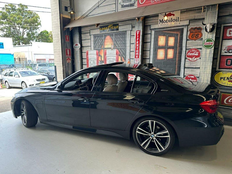 2017 BMW 3 Series F30 LCI 330e M Sport Black 8 Speed Sports Automatic Sedan Hybrid62882766438147112