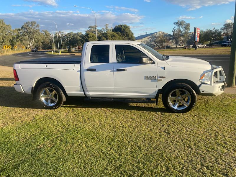 2019 RAM 1500 EXPRESS (4x4) WITH RAMBOX62936656578178112