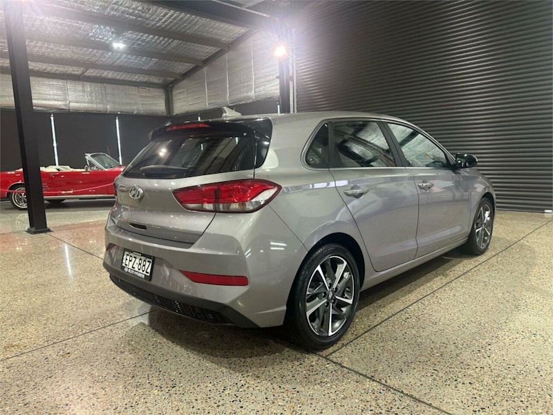 2021 Hyundai i30 PD.V4 MY22 Elite Grey 6 Speed Automatic Hatchback62932714594817114