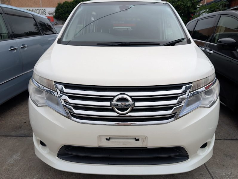 2013 NISSAN SERENA hybrid 8 seats 62886406452995111