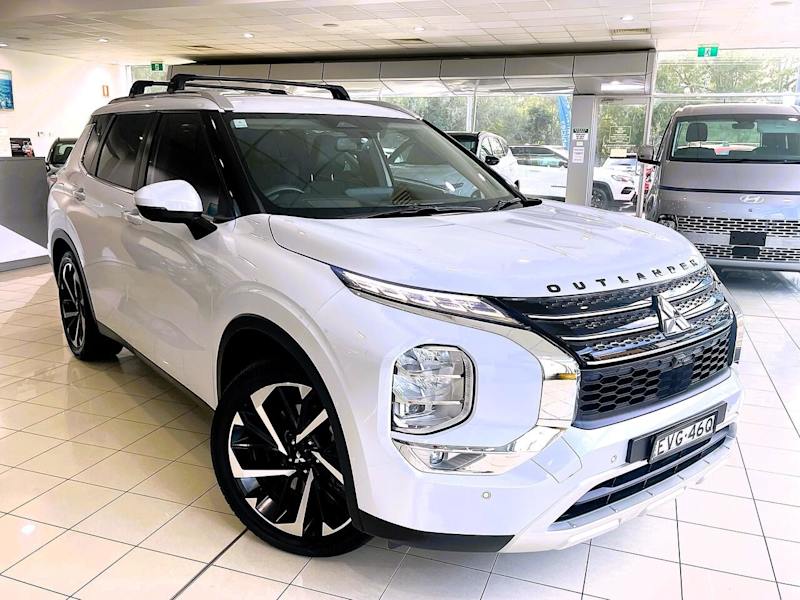2022 Mitsubishi Outlander ZM MY22 Aspire 7 Seat (2WD) White Continuous Variable Wagon62933710365186110