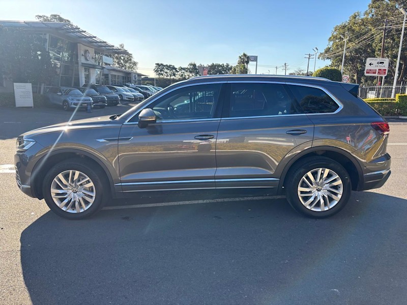 2021 Volkswagen Touareg CR MY21 170TDI Tiptronic 4MOTION Soul Black 8 Speed Sports Automatic Wagon62932713317249113