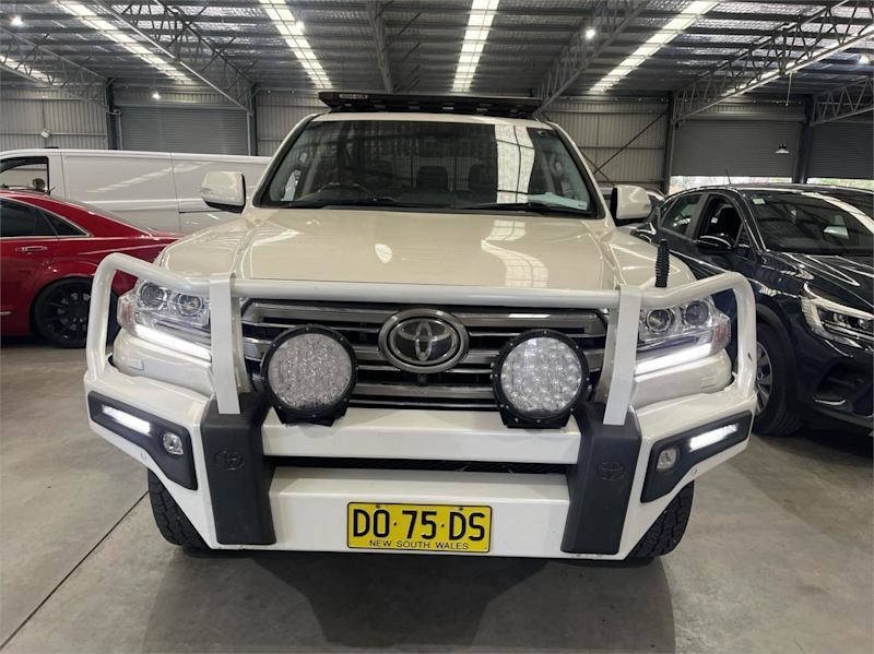 2015 Toyota Landcruiser VDJ200R Sahara White 6 Speed Sports Automatic Wagon62935690241411111