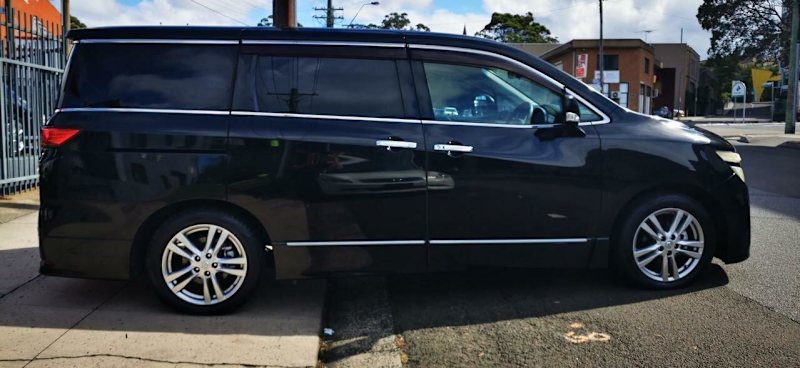2010 Nissan Elgrand PE52 Highway Star Black Constant Variable People Mover62882725924482111