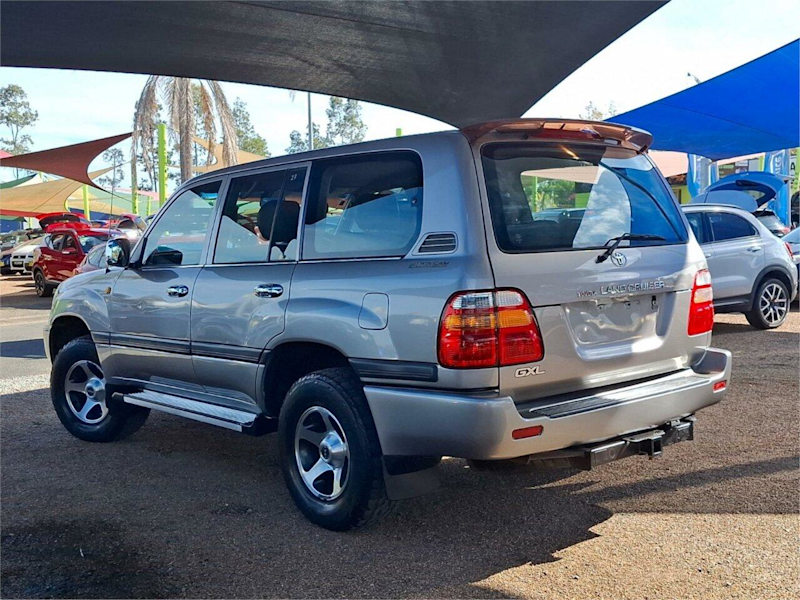 2002 Toyota Landcruiser FZJ105R GXL Silver, Chrome 5 Speed Manual Wagon62933704706433113