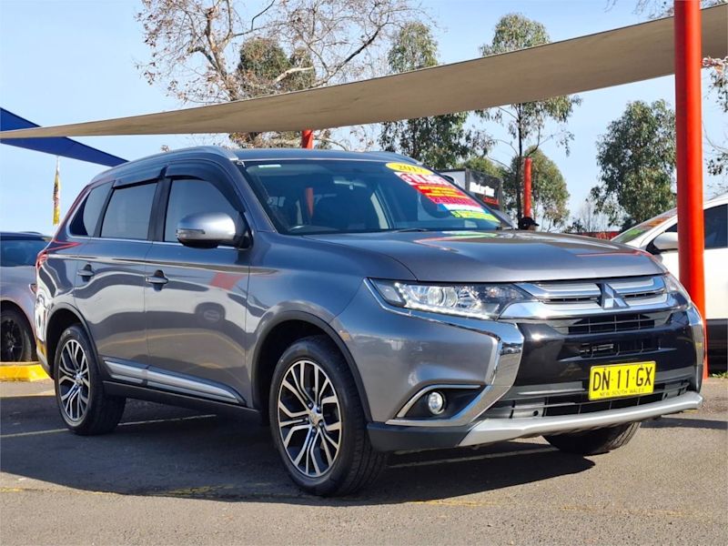 2017 Mitsubishi Outlander ZK MY17 LS 2WD Safety Pack Iron Bark Grey 6 Speed Constant Variable Wagon62882772305281117