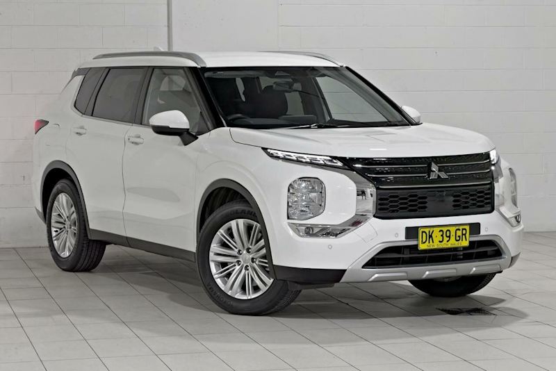 2024 Mitsubishi Outlander ZM MY24 LS 2WD White 8 Speed Constant Variable Wagon62882726912513110