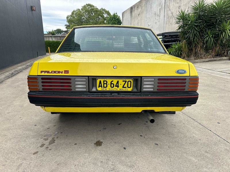 1985 Ford Falcon XF GL Yellow 4 Speed Manual Sedan62933708279041113