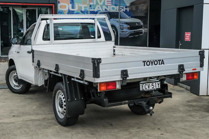 2019 Toyota Hilux GUN122R Workmate 4x2 White 5 Speed Manual Cab Chassis62932715527811111