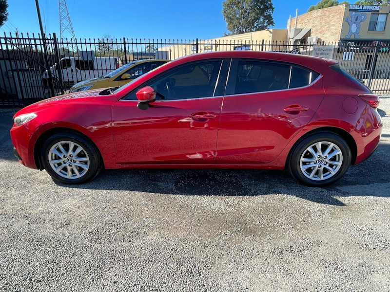 2015 MAZDA 3 TOURING BM 5D HATCH, AUTO,  LOW KMS, LEATHER, MEDIA, ,WARRENTY,REGO,JUST SERVICED!62885350734210112