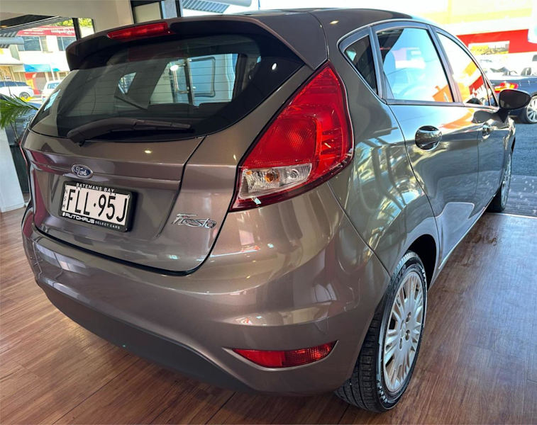 2015 Ford Fiesta WZ Ambiente Lunar Sky 6 Speed Automatic Hatchback62934696460418113