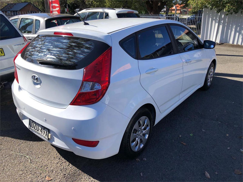 2017 Hyundai Accent RB4 MY17 Active White 6 Speed Constant Variable Hatchback62882766476290111