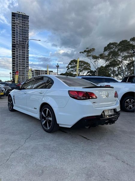 2016 Holden Commodore Vfii MY16 SV6 Black Edition White 6 Speed Automatic Sedan62936663592961111