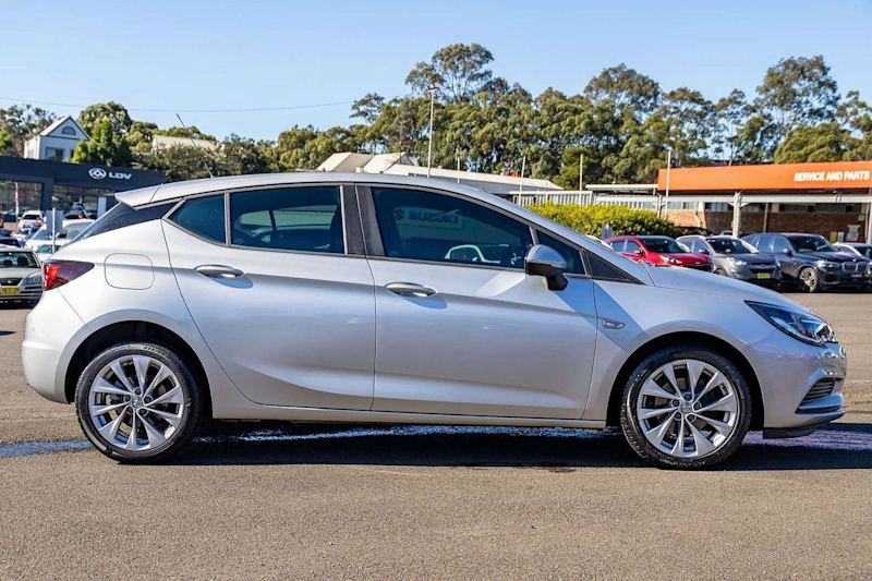 2018 Holden Astra BK R Silver Steptronic Hatchback62885349280899114